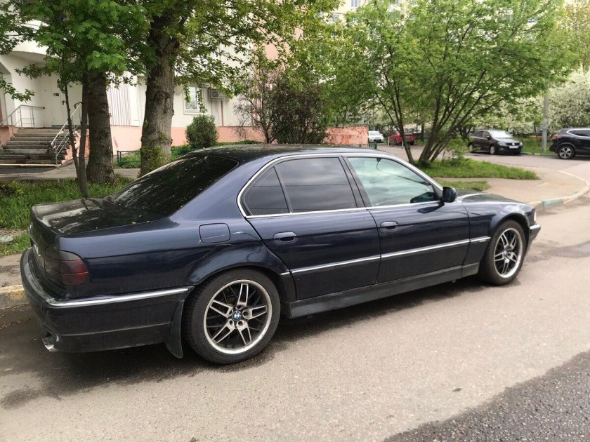 Бмв 735 1996