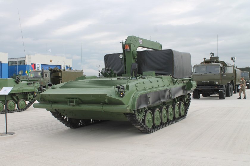 Бронированная ремонтно-эвакуационная машина