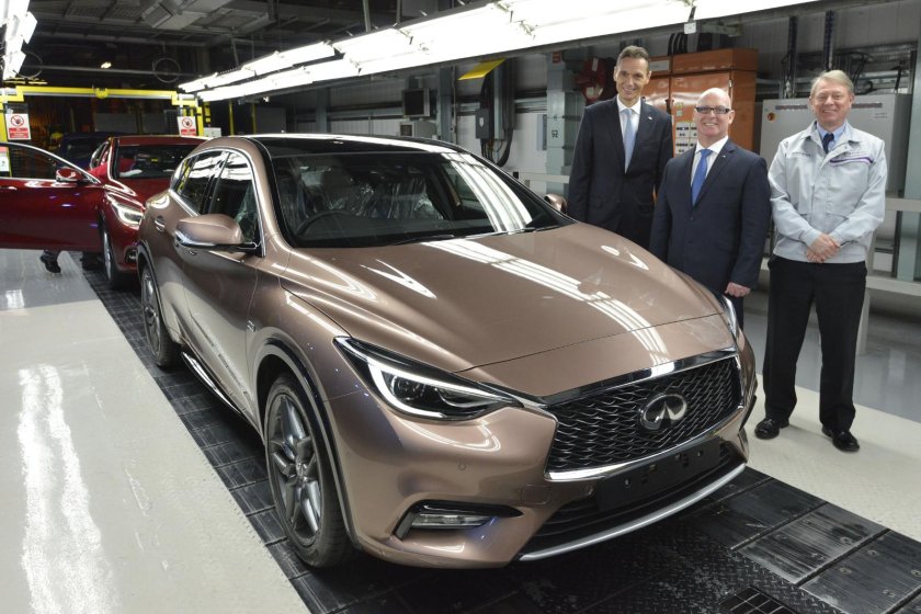 Infiniti q30 Japan