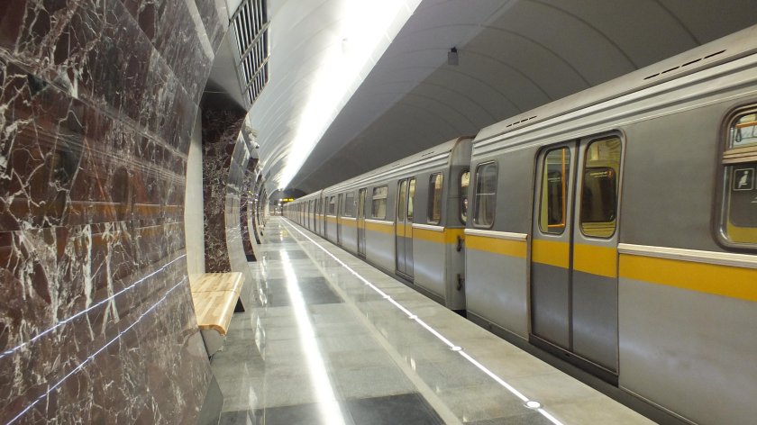 Метропоезд Яуза