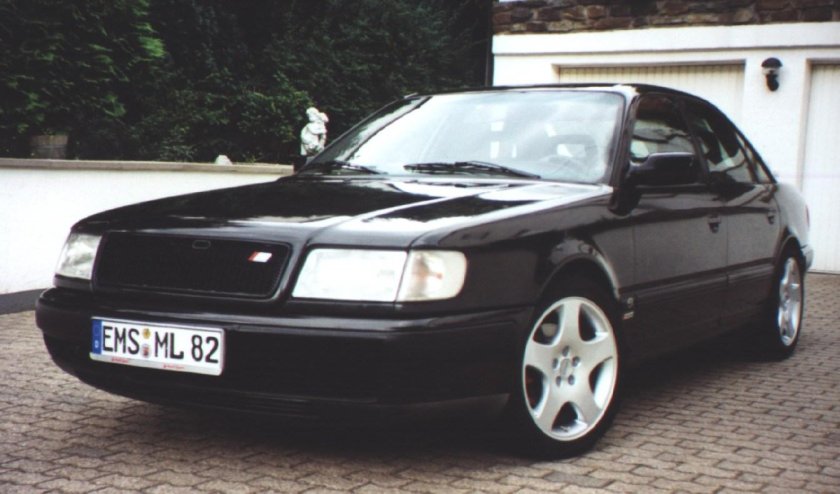 Ауди 100 с4