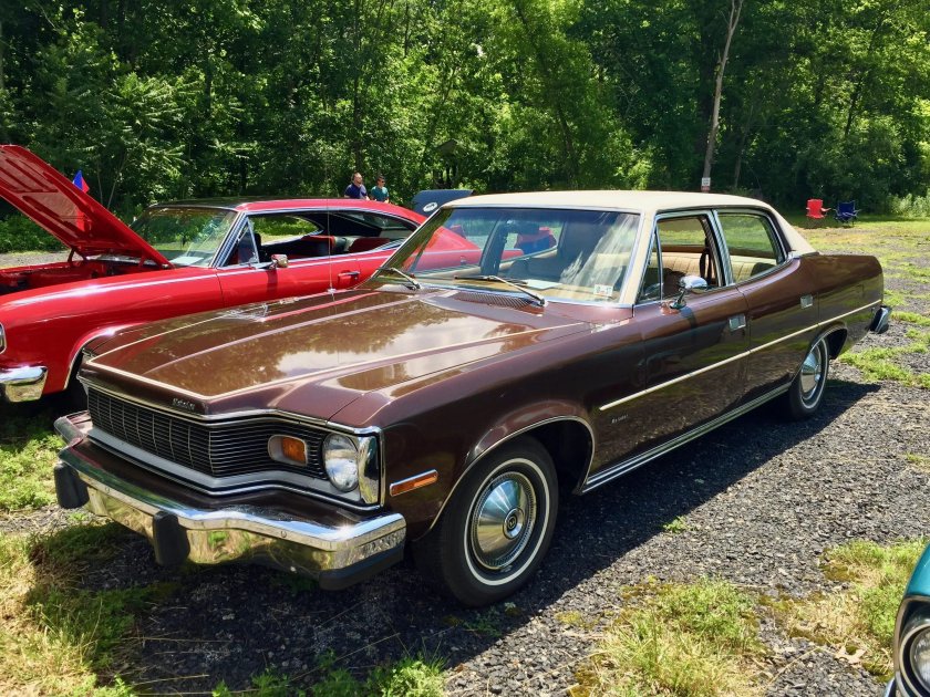 Dodge coronet 1973 sedan