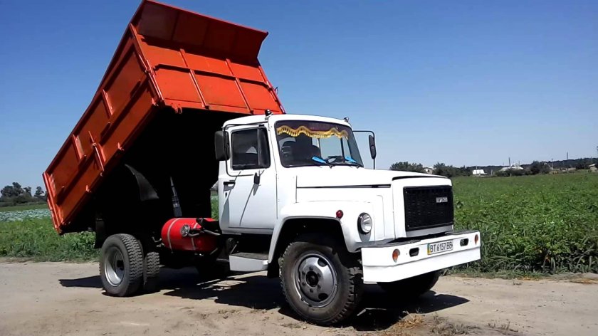 Грузовик ГАЗ 3309 самосвал