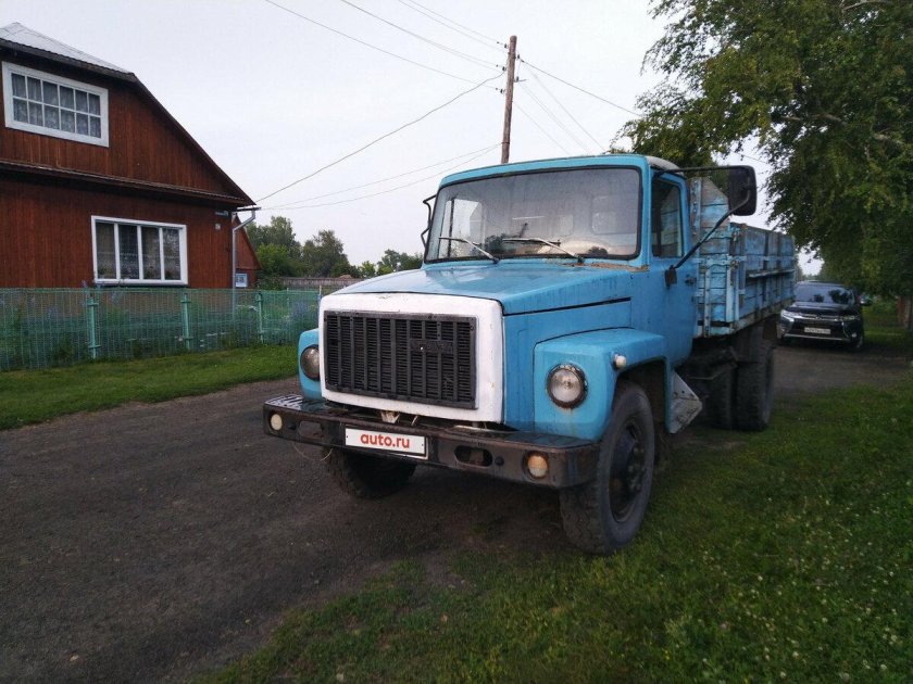 ГАЗ 3307 бортовой