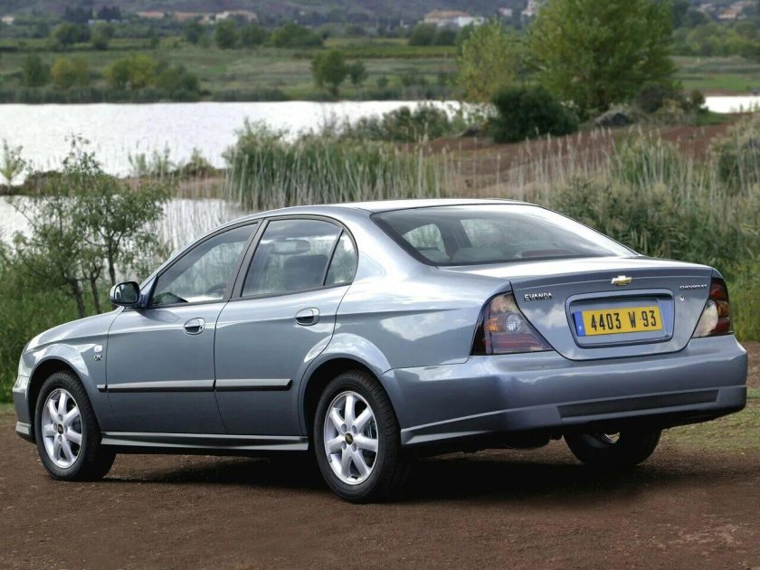 Chevrolet Evanda, 2005