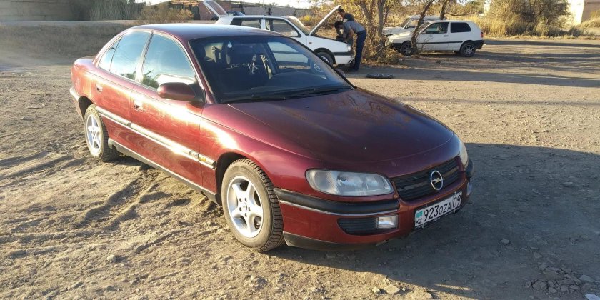 Опель Омега 1995
