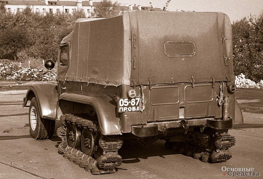 ЗИЛ 130 на гусеницах