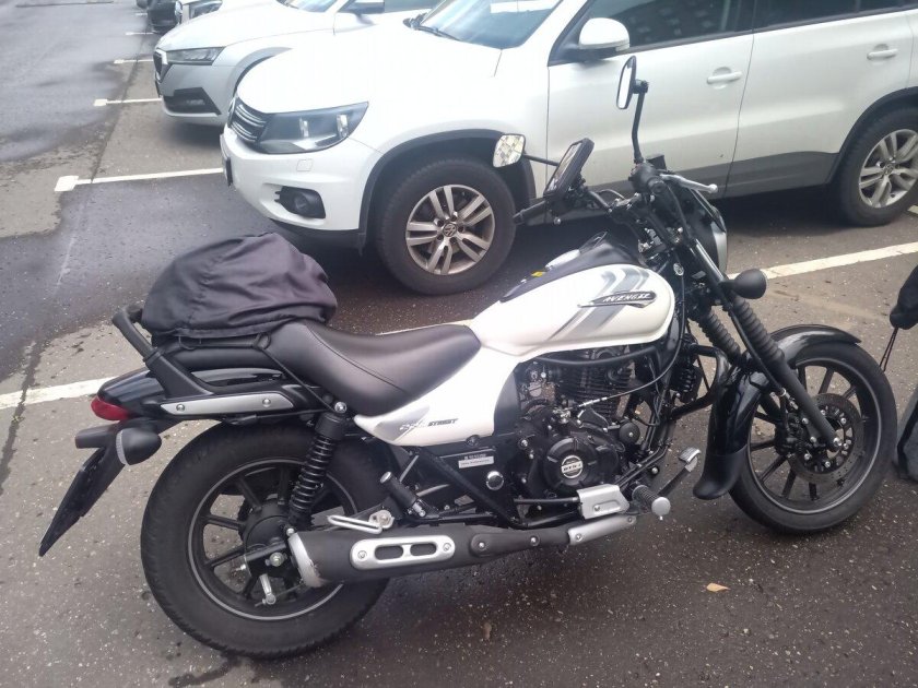 Мотоцикл bajaj