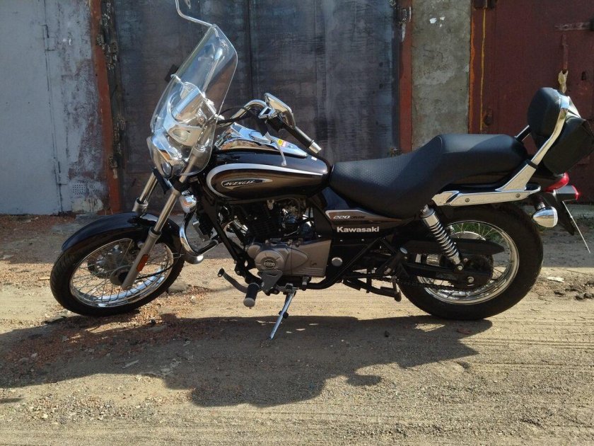 Bajaj avenger 220