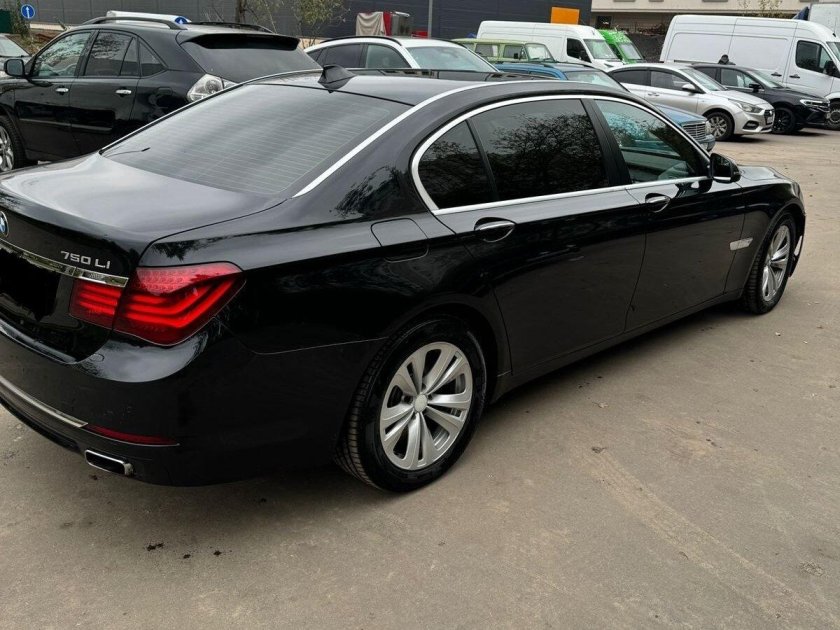 Бмв 750 li
