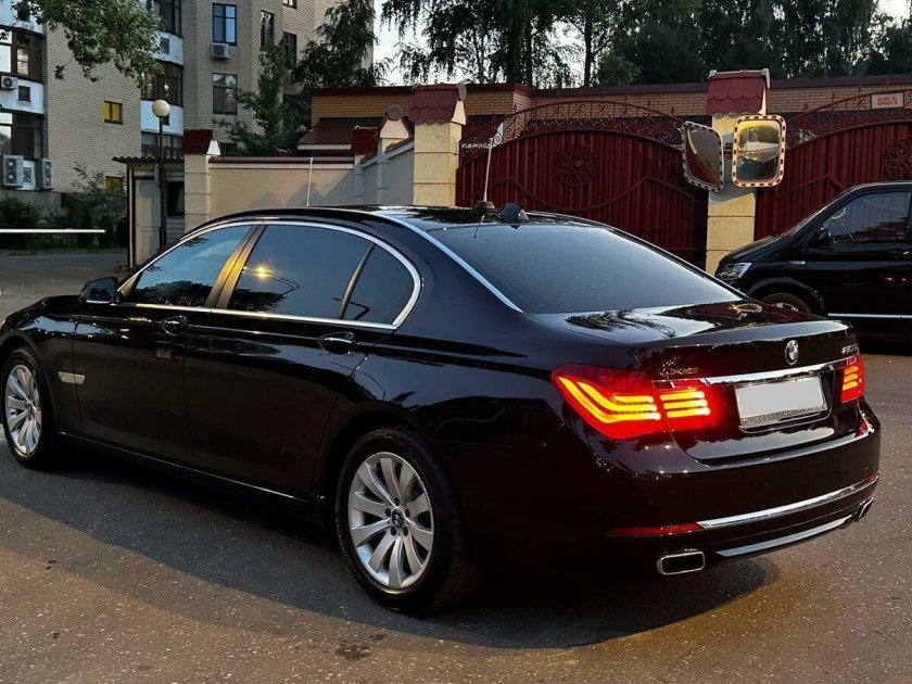 Bmw 750 li