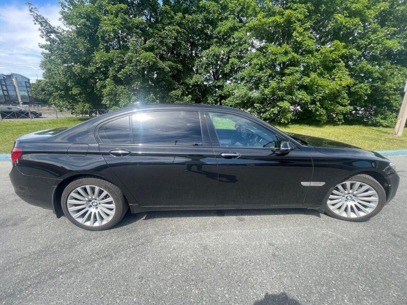 Бмв 7 серии 2010 г