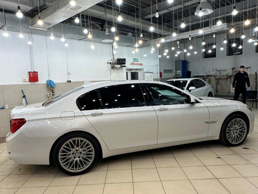 Bmw 7 series 750 li