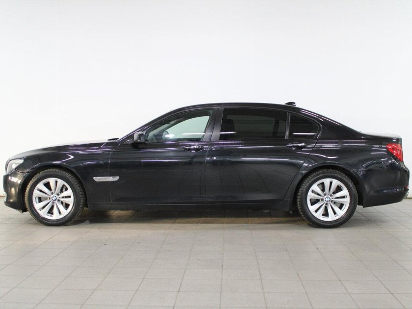 Бмв 7 серии 2010