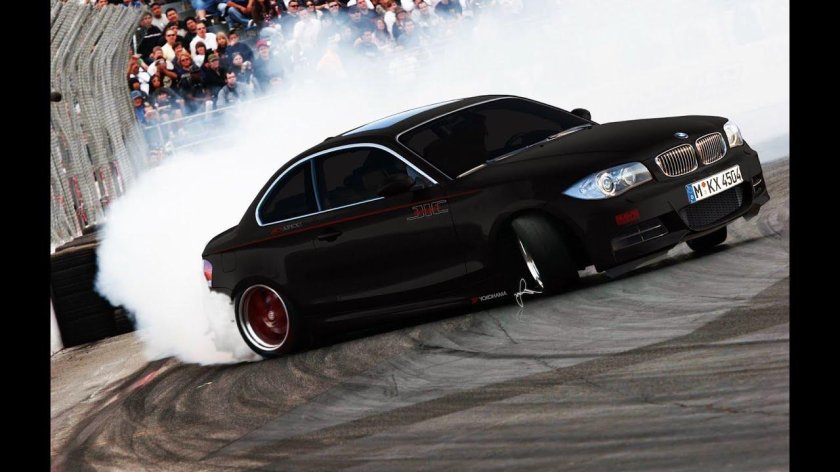 БМВ м5 черная дрифт