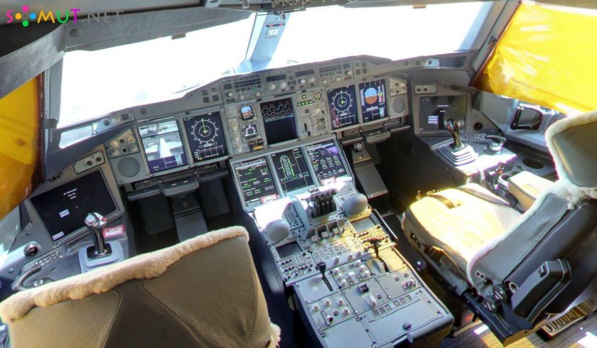 Airbus a380 Cockpit