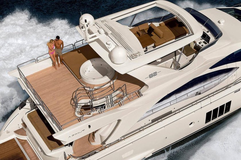 Яхта Azimut 84