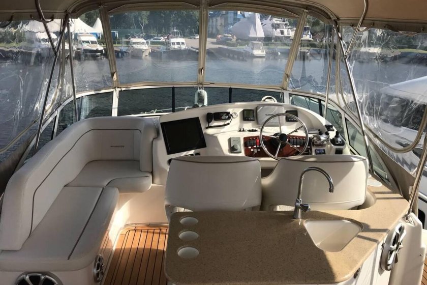 Silverton 43 Sport Bridge