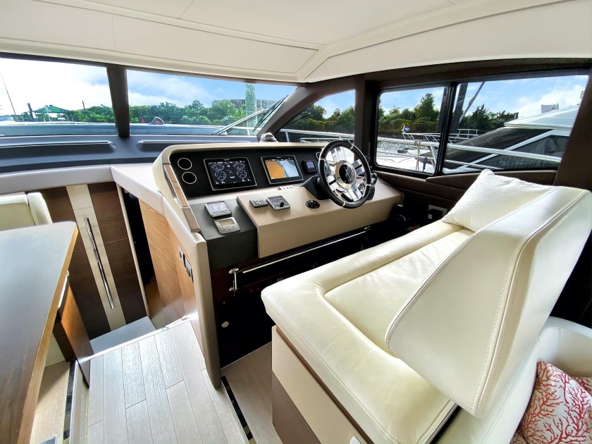 Azimut 50 Flybridge
