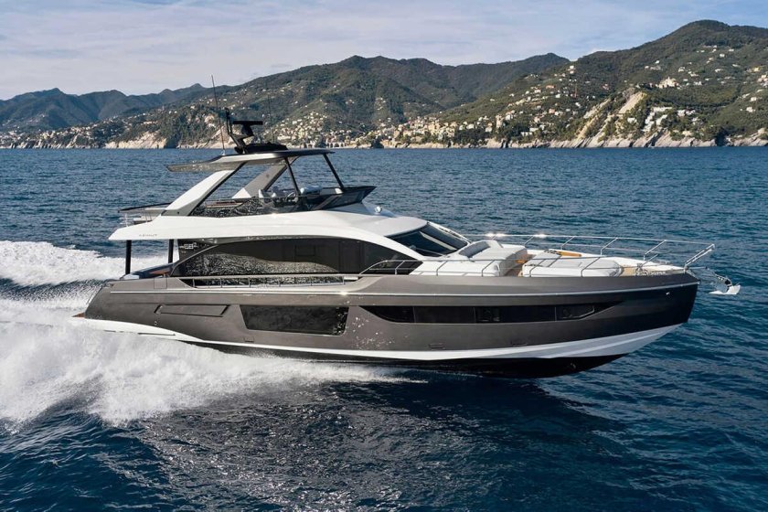 Azimut 68 яхта