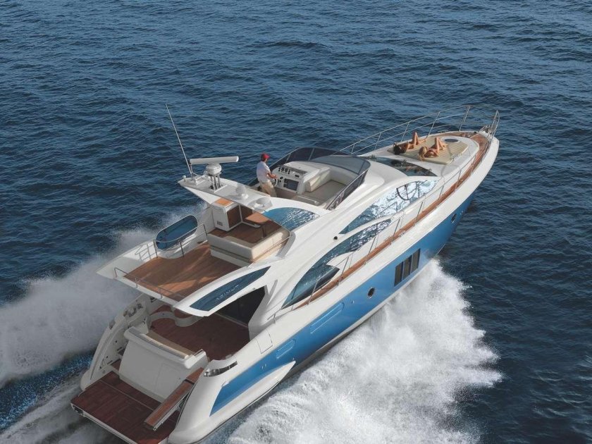 Яхта Азимут 60