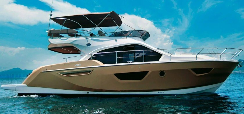 Яхта Princess 42 Fly