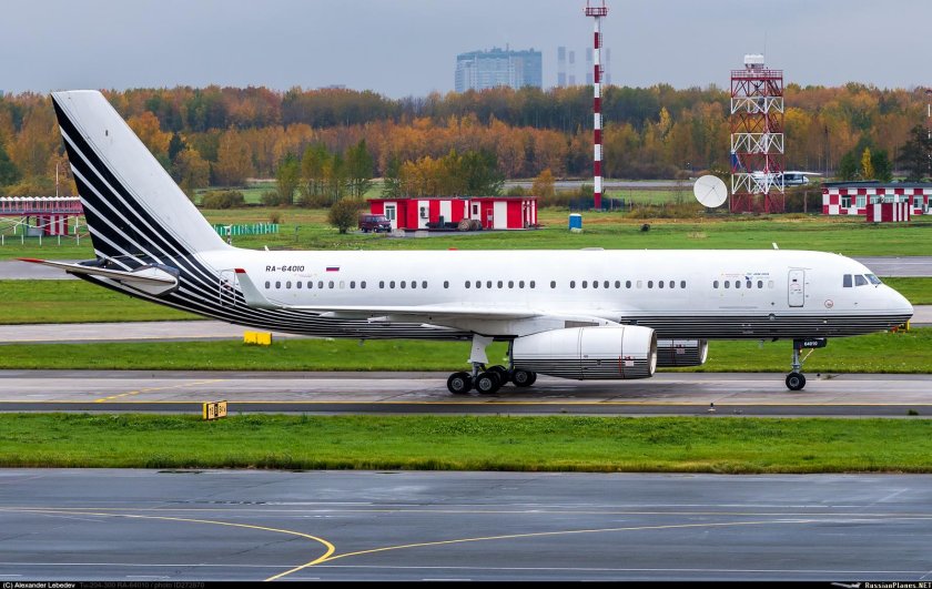 Ту-204 ra-64010