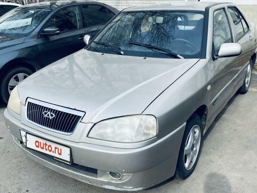 Машина Chery Amulet a15