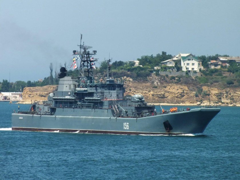 Десантный корабль Оленегорский Горняк