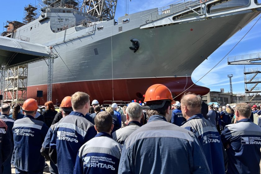 Большой десантный корабль владимир андреев