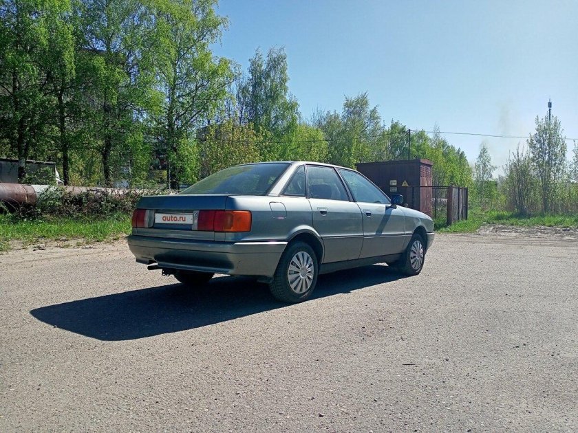 Audi 80 b3 серая