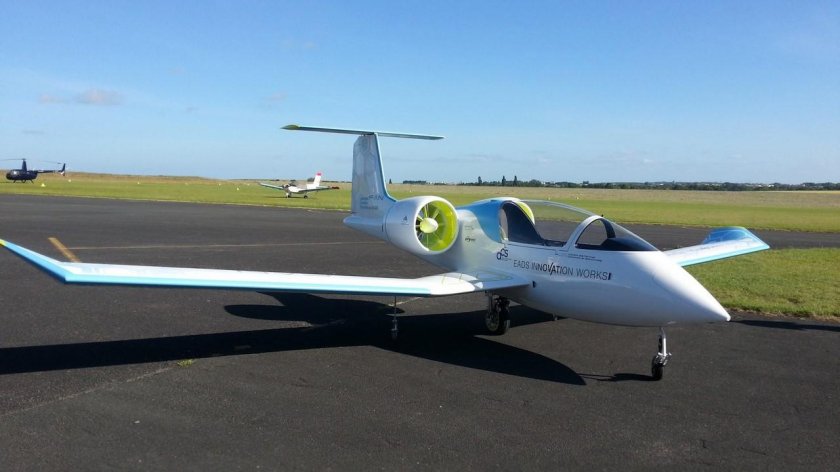 Электросамолет айрбас