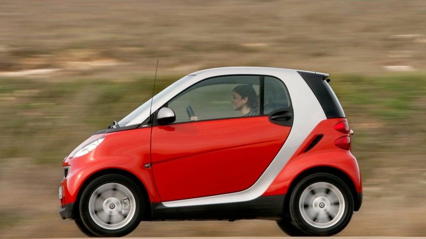 BMW смарт 2х дверная малолитражка