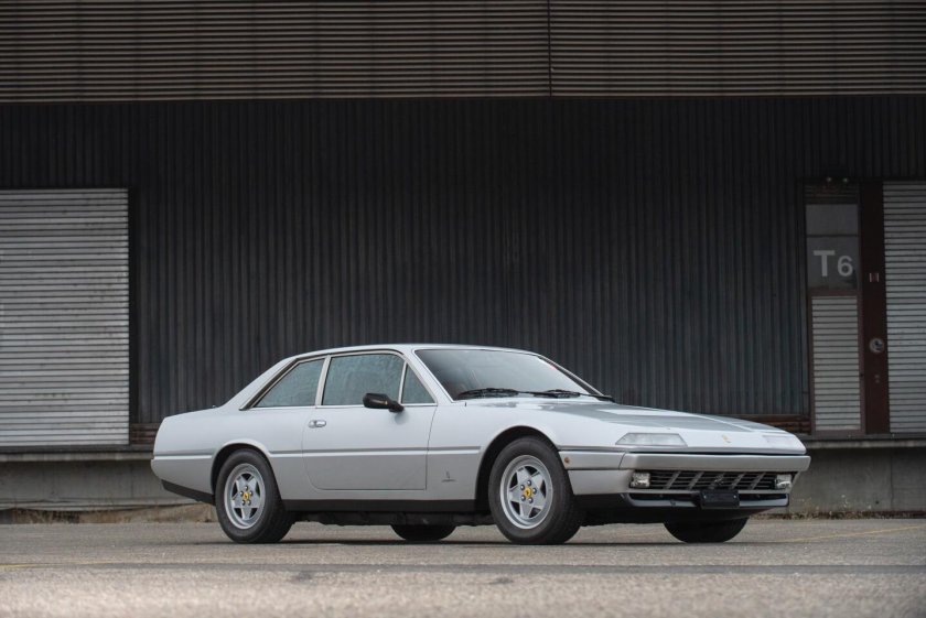 Ferrari 412