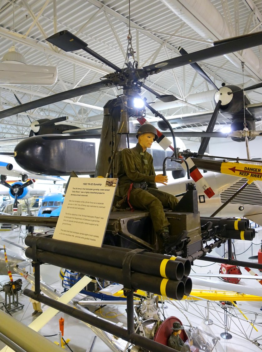 Вертолет Hiller YH-32 Hornet