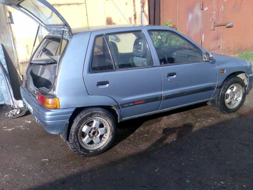 Daihatsu Charade g110
