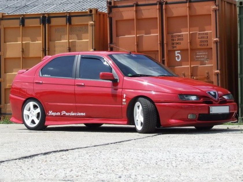 Alfa Romeo 146