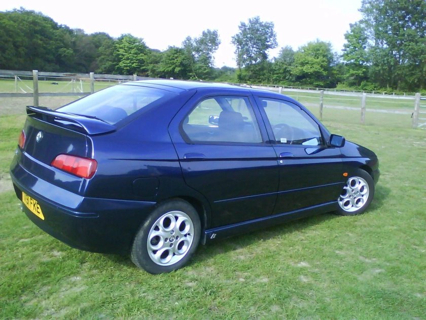 Alfa Romeo 146