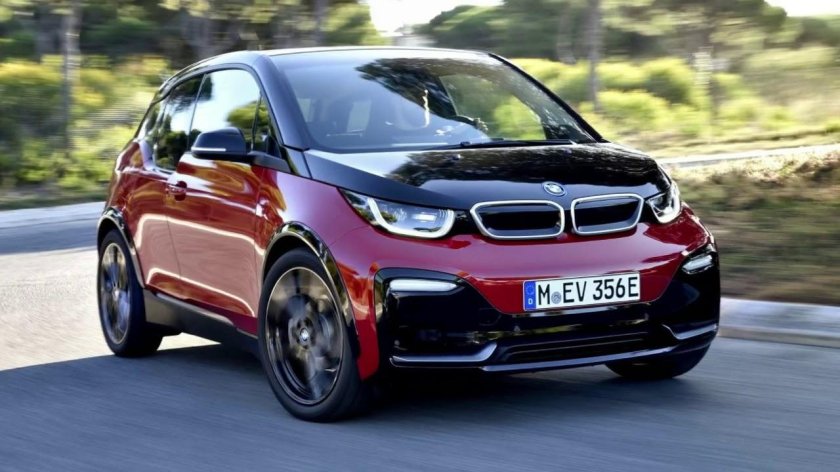 Машина BMW i3