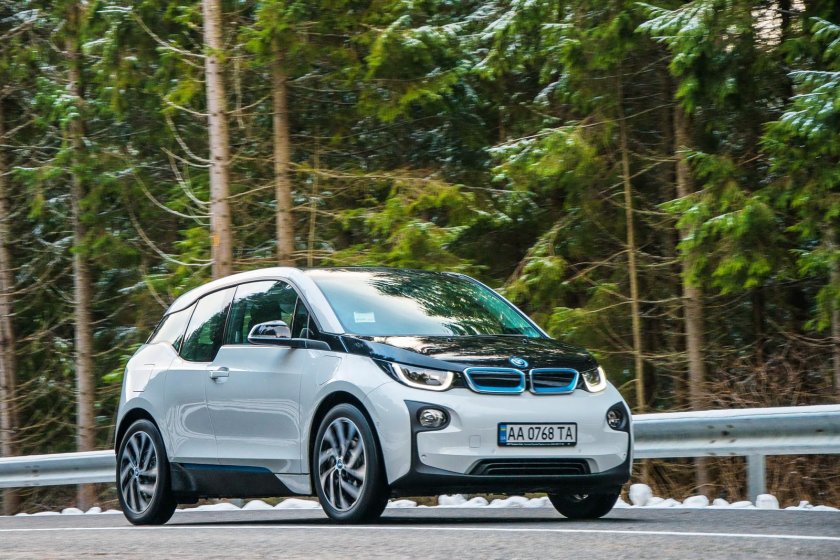 BMW i3 белая