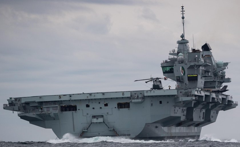 Авианосец Британии HMS Queen Elizabeth