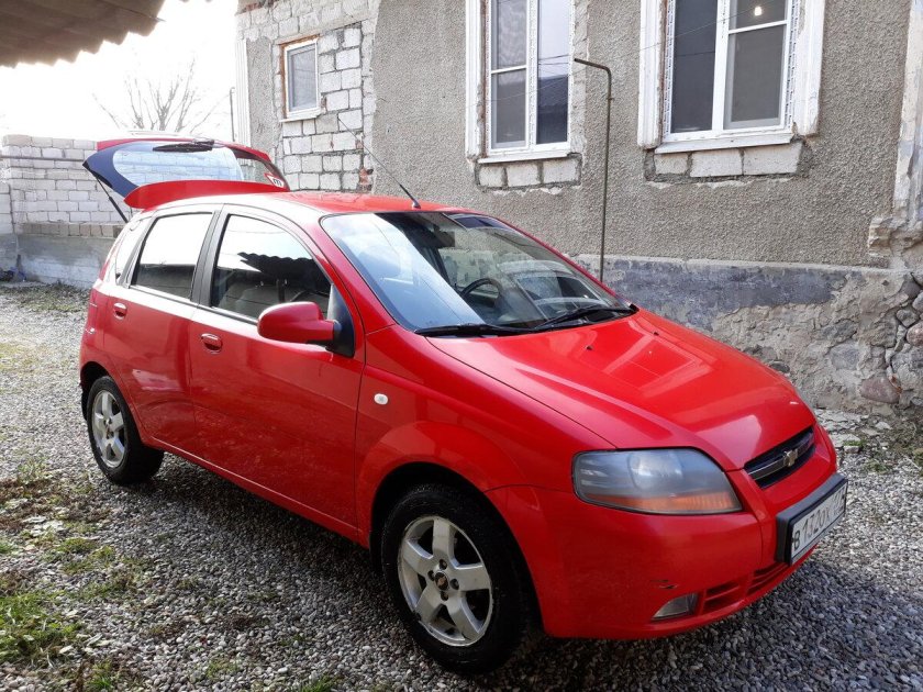 Шевроле Авео 2006 хэтчбек