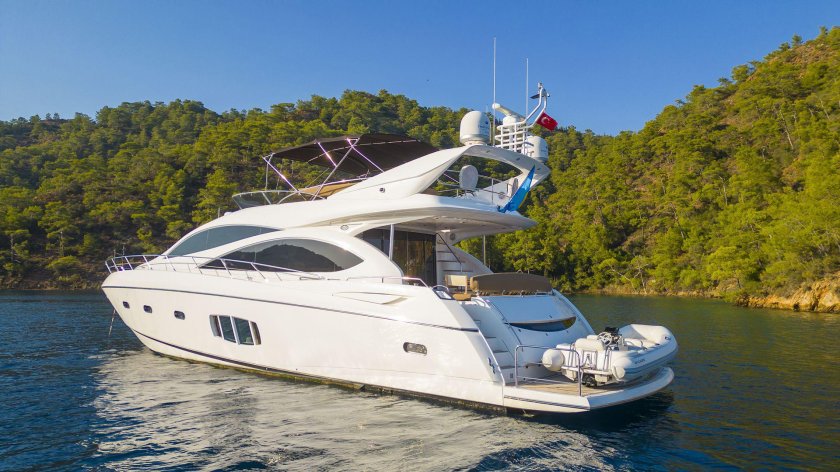 Яхта в турции