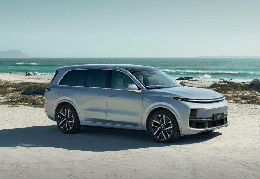 Автомобиль lixiang