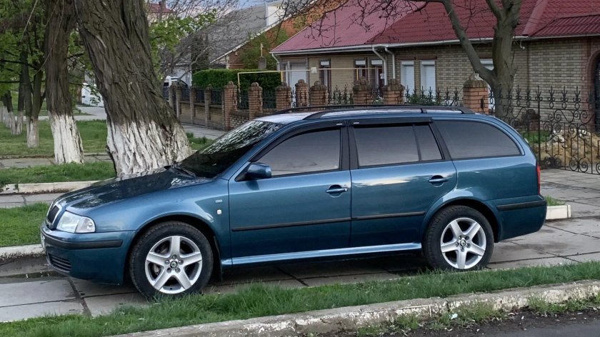 Шкода октавия 2003
