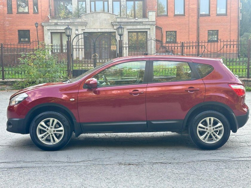 Nissan qashqai i