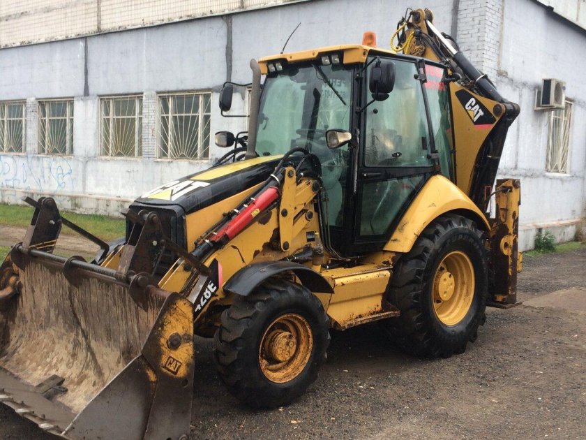 Экскаватор-погрузчик Caterpillar 428e