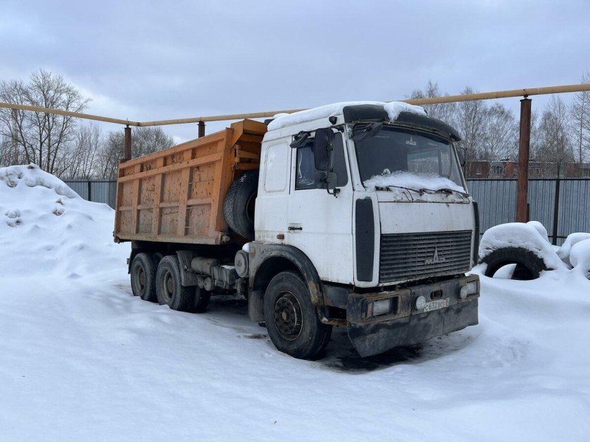 Маз самосвал 20