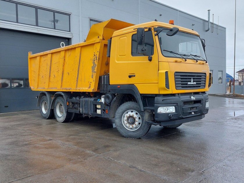 Самосвал маз