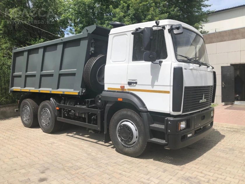 Самосвал МАЗ-551626-580-050